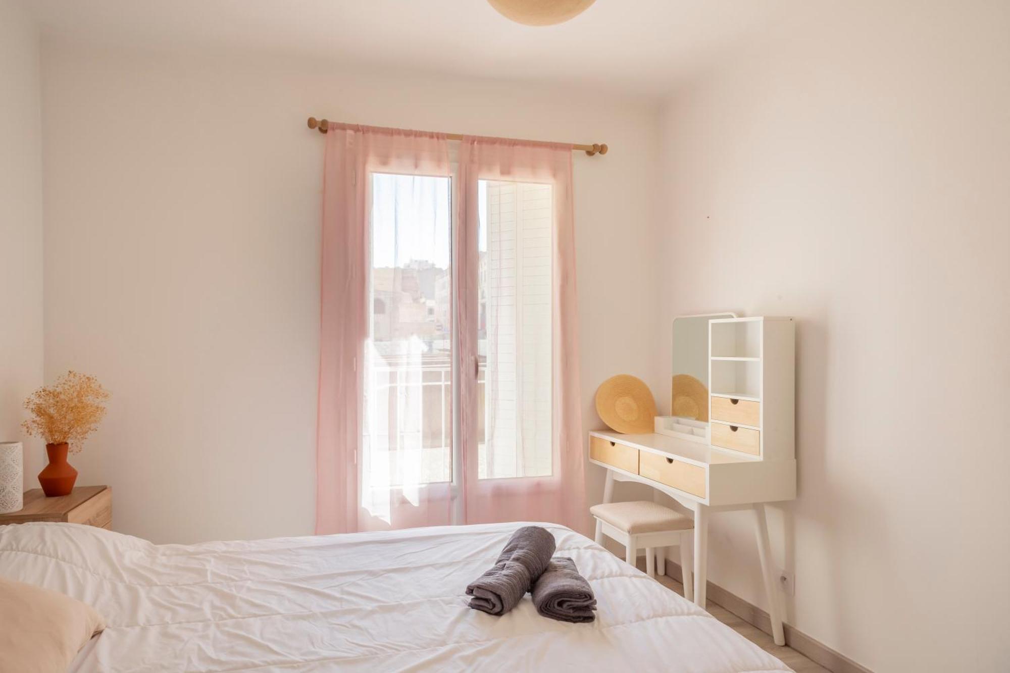 Apartment Le Lacydon, 8 Pers, 2 Minutes Du Vieux Port Emplacement Exceptionnel Marseille